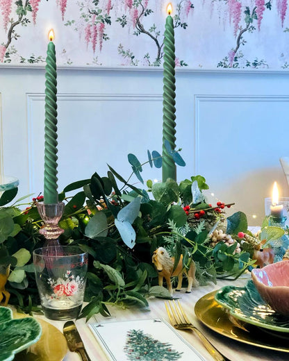 6 Pack 10 Inch Hunter-Green Spiral Taper Candles for Christmas and Spring Home Decoration, Unscented Dripless Twisted Candlesticks for Dinner St. Patrick's Day Earth Day and Garden Parties