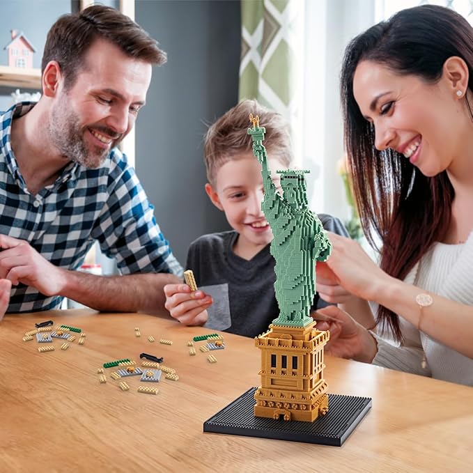 Statue of Liberty Micro Brick Building Set (2810 Pieces) – Landmark Model Educational Toy Gift for Kids and Adults
