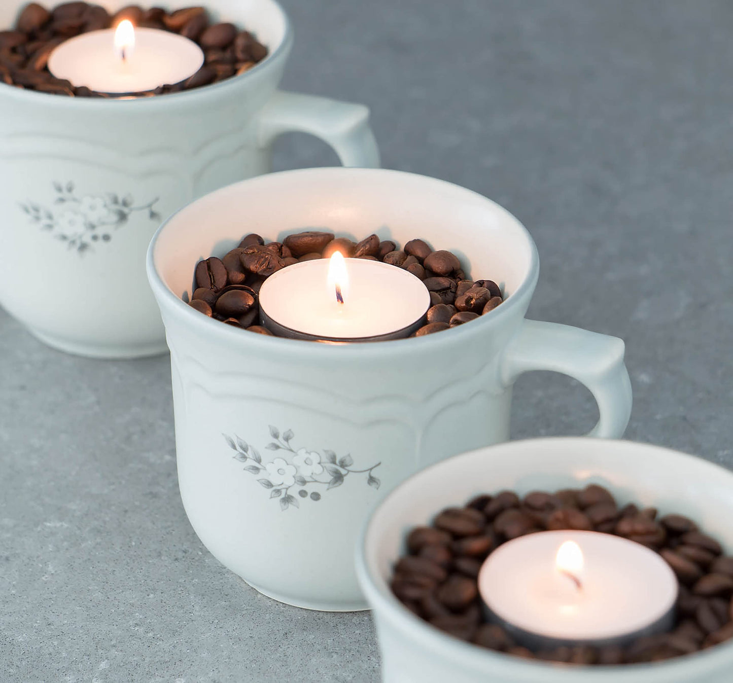 Stonebriar 200 Pack Unscented 8 Hour Extended Burn Time Tea Light Candles (Pack of 4, 800 Count Total)