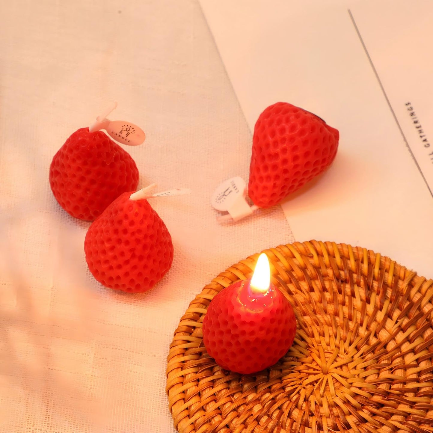 Nuanchu 8 Pieces Strawberry Candle Strawberry Shaped Scented Wax Mini Soy Wax Scented Cute Decorative Candle for Birthday Bedroom Bathroom Kitchen Decoration Parties, 2 Packs(Red)
