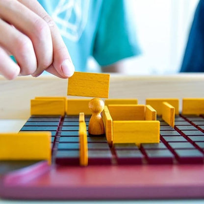 Quoridor - Over 1 Million Sold! Mensa Select Winner | Wooden Abstract Strategy Game for Adults and Families | Ages 8+ | 2 to 4 Players | 1 Minute to Learn 15 Minutes to Play