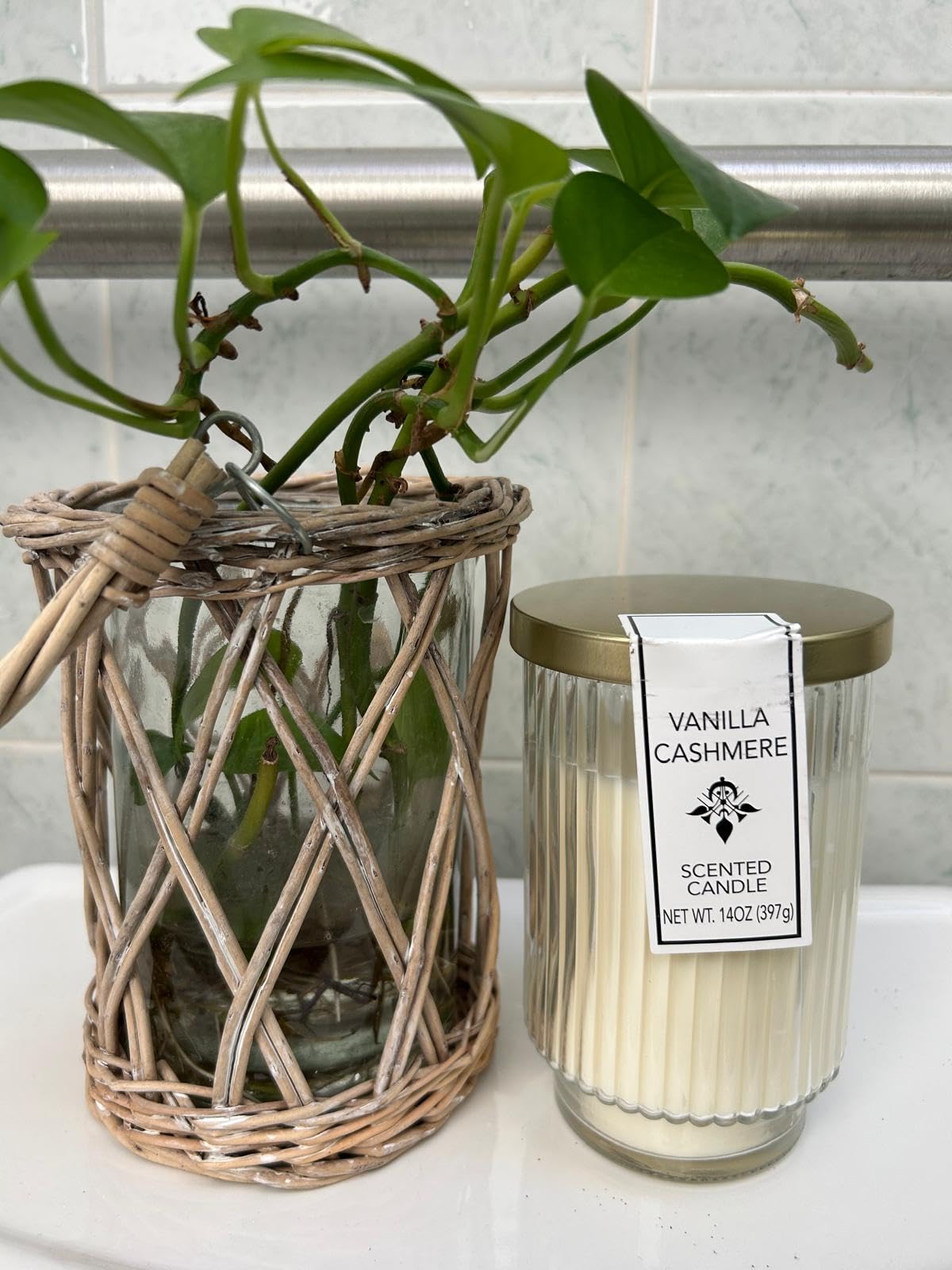 Art Deco Vanilla Cashmere Scented Candle 14oz – Premium Long-Burning Candle in Tall Glass Jar with Metal Lid – Warm Vanilla & Cashmere Aroma, Elegant Home Décor & Gift – Handcrafted Quality