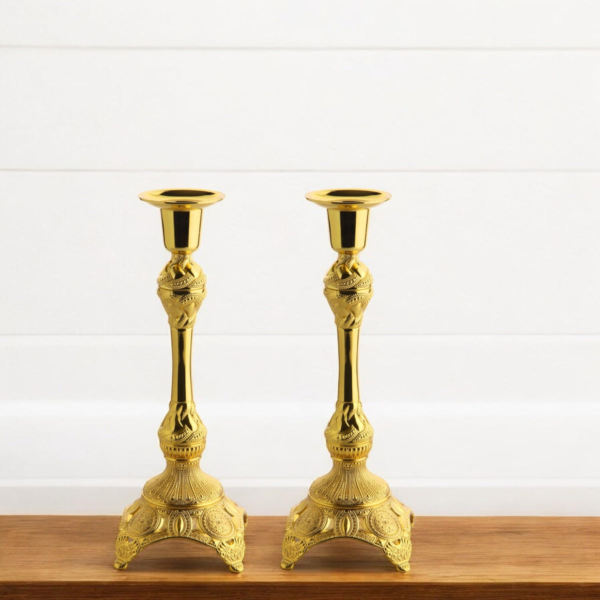Alisveristime 2-Piece Candle Holder Set - Medium Size Decorative Zamac Candlesticks for Elegant Home Decor (Gold & Silver) (Gold)