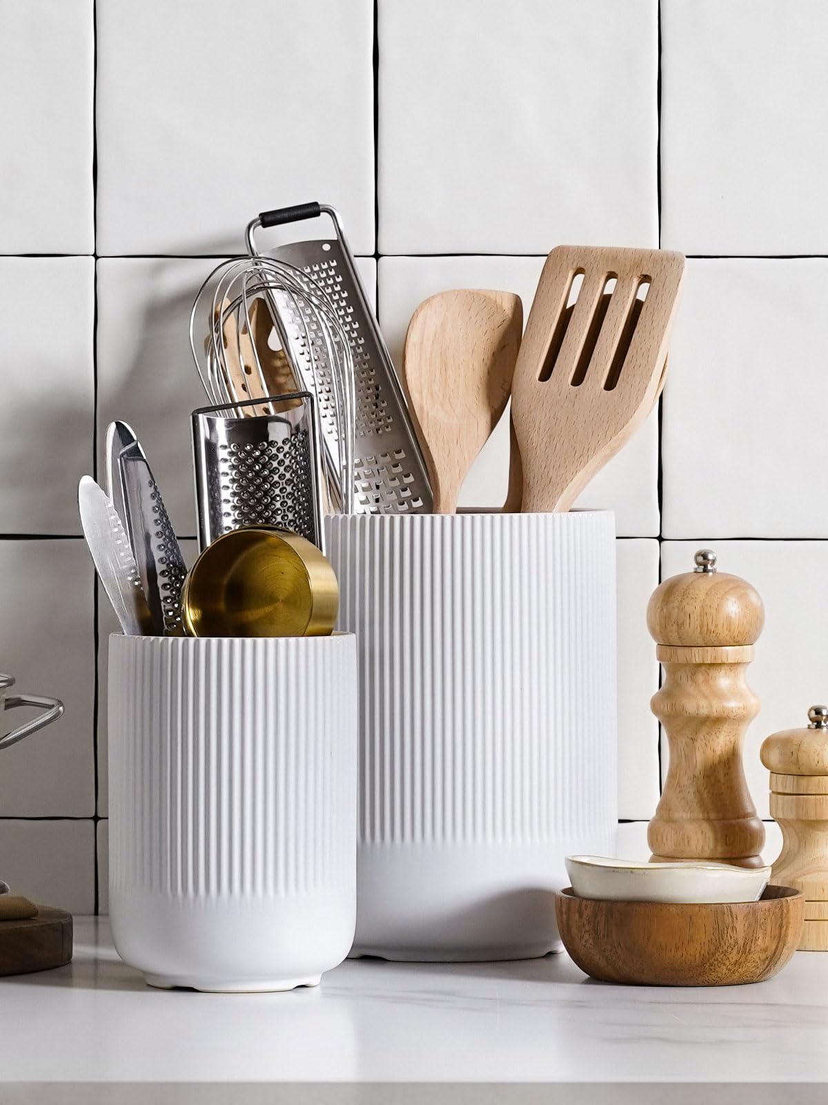 LE TAUCI Utensil Holder, 7.3"+5.4" Ceramic Kitchen Utensil Holder for Countertop, Large Cooking Utensil Crocks for Kitchen Counter Decor, Morden Utensil Organizer for Spatula, Set of 2, White