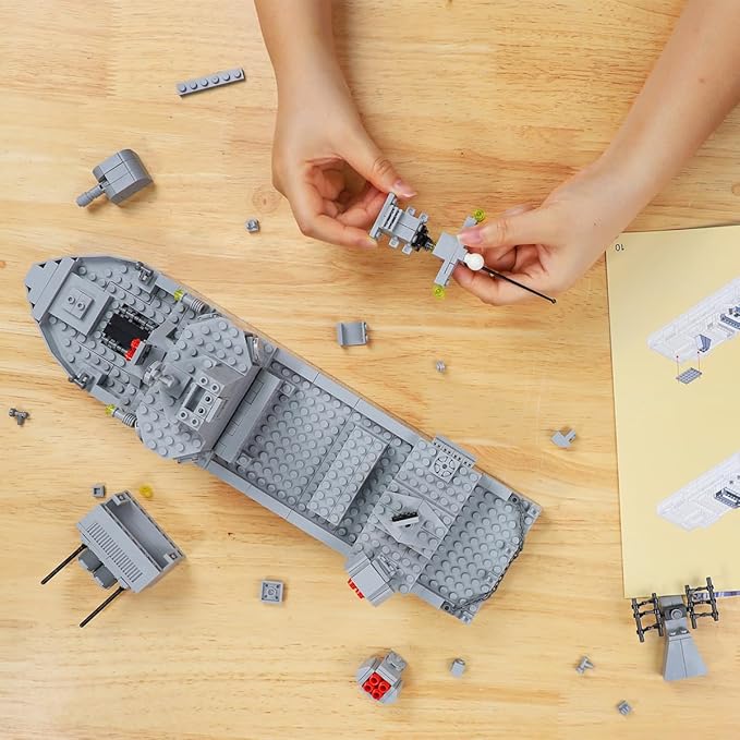 Navy Destroyer Building Set Battleship Building Toy A Gift Compatible with Lego Sets for Boys 8-14 &amp Adults (528pcs)