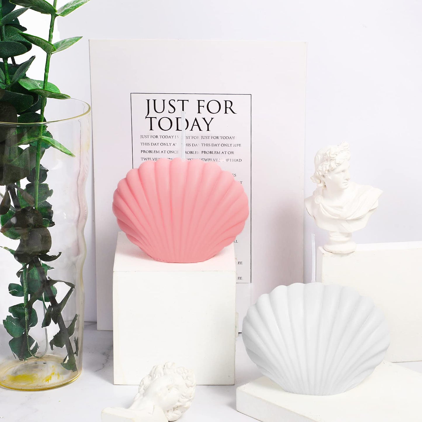 2 Pieces Seashell Scented Candles Aesthetic Trendy Candles Hand Poured Soy Wax Handmade Freesia Seashell Shape for Danish Pastel Room Decor, White, Pink(Cute Style)