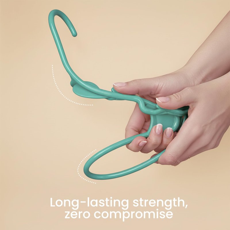 Utopia Home Plastic Hangers 30 Pack - Perfect Space Saving Clothes Hanger - Durable and Strong - Perfect Closet Organizers with Shoulder Grooves (Aqua)
