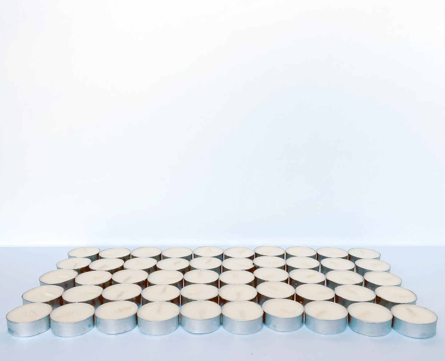 Soy Blend Tea Light Candles, 50-Pack, Unscented Soy Tealights in Aluminum Cups, 4-Hour Long-Burning, Smoke-Free Cotton Wicks