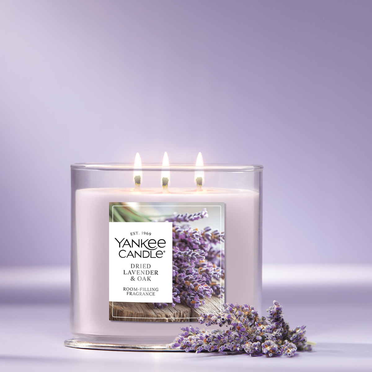 Yankee Candle Dried Lavender & Oak, Scented Candle, 14.5oz 3-Wick Candle Jar with up to 40 Hours Burn Time, Giftable