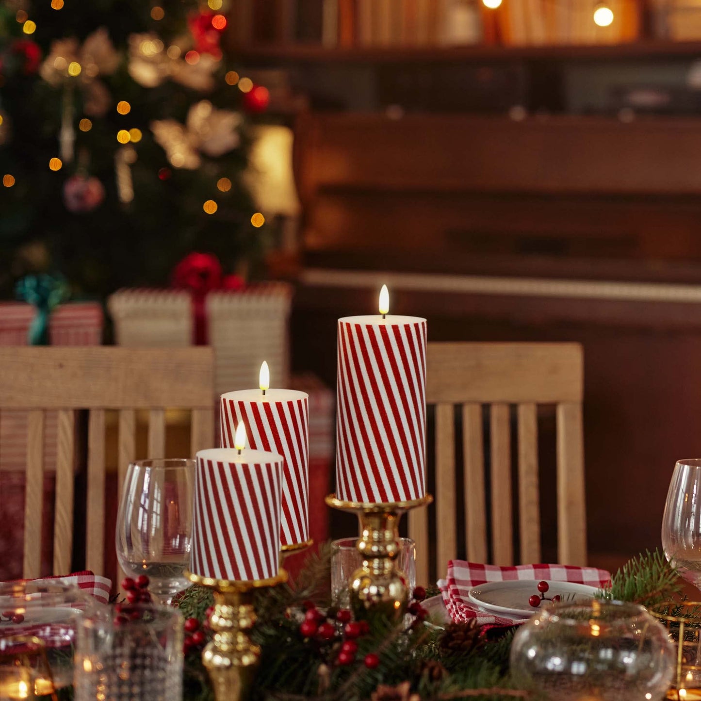 Yongmao Christmas Flickering Red Stripes Glitter Flameless Candles, Battery Operated Pillar Real Wax LED Electric Candle with Remote Timer for Home Christmas Party Decor D3 x H4 5" 6" Set of 3