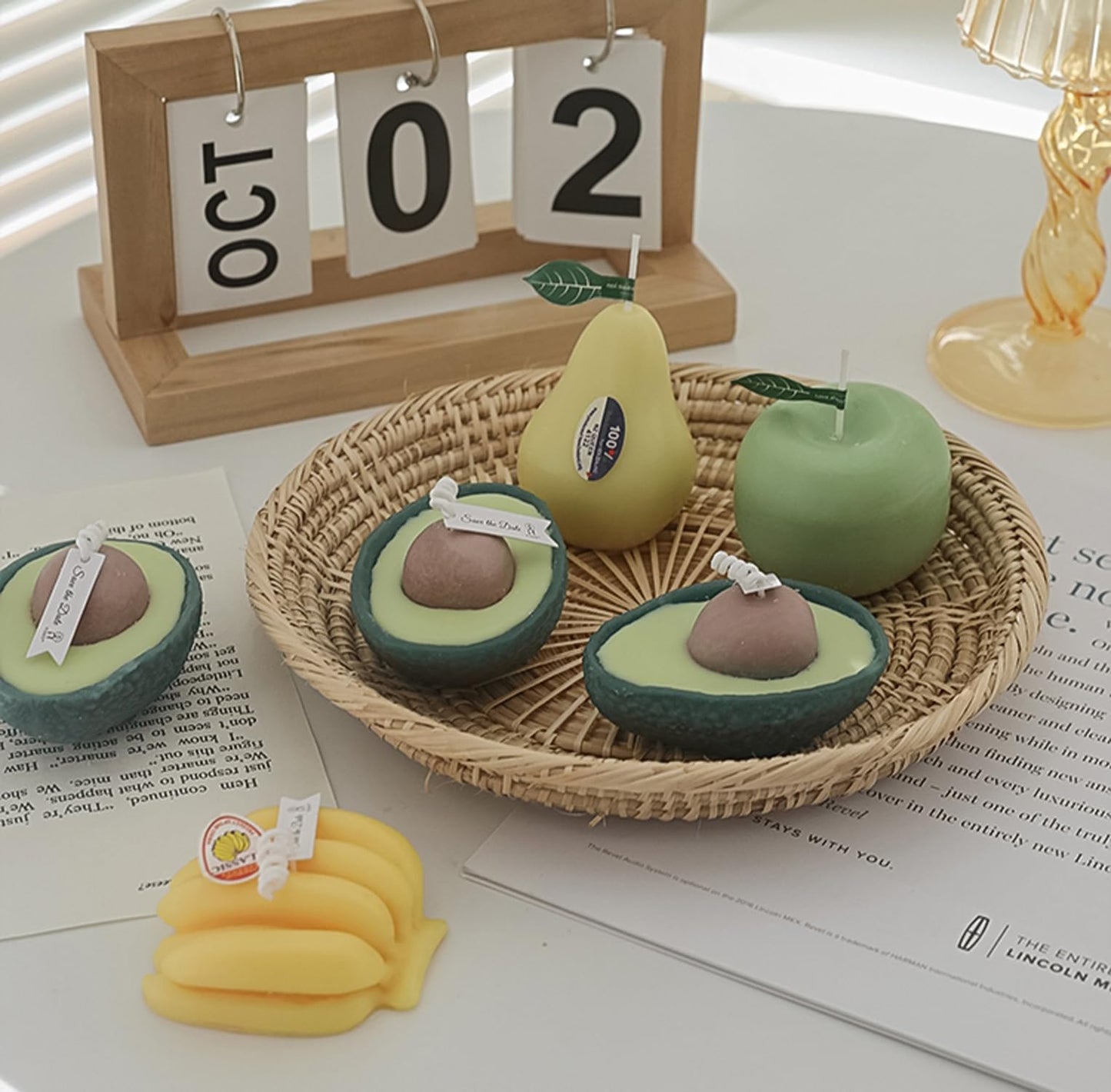 Avocado Shaped Scented Candle,90G Aroma Soy Wax Decorative Candle for Table Photo Prop Birthday Gift,Prefect for Meditation Stress Relief Mood Boosting Bath