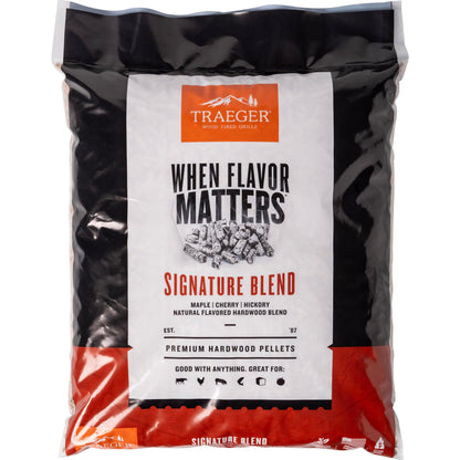 Traeger Grills Signature Blend 100% All-Natural Wood Pellets for Smokers and Pellet Grills, BBQ, Bake, Roast, 18 lb. Bag