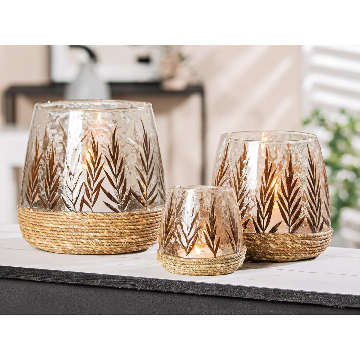 GILDE Greenery Glass Lantern – Conical – Leaf Design – Green – Height 20 cm x Diameter 20 cm – Candle Holder