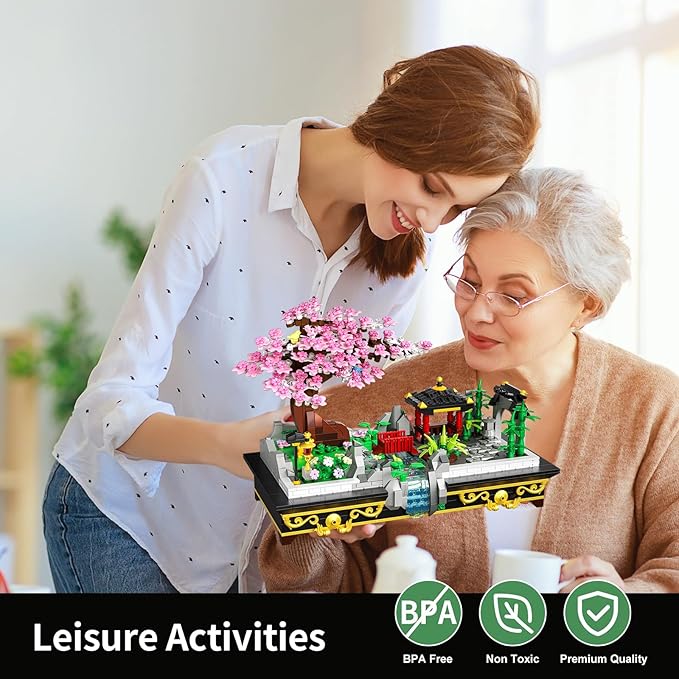 Cherry Blossom Tree Building Set Japanese Sakura Bonsai Block Flowers House Mini Bricks Building Kit Home Office Decoration Creative Toys Gift for Adults Teens Children Kids 8+ 1008 pcs