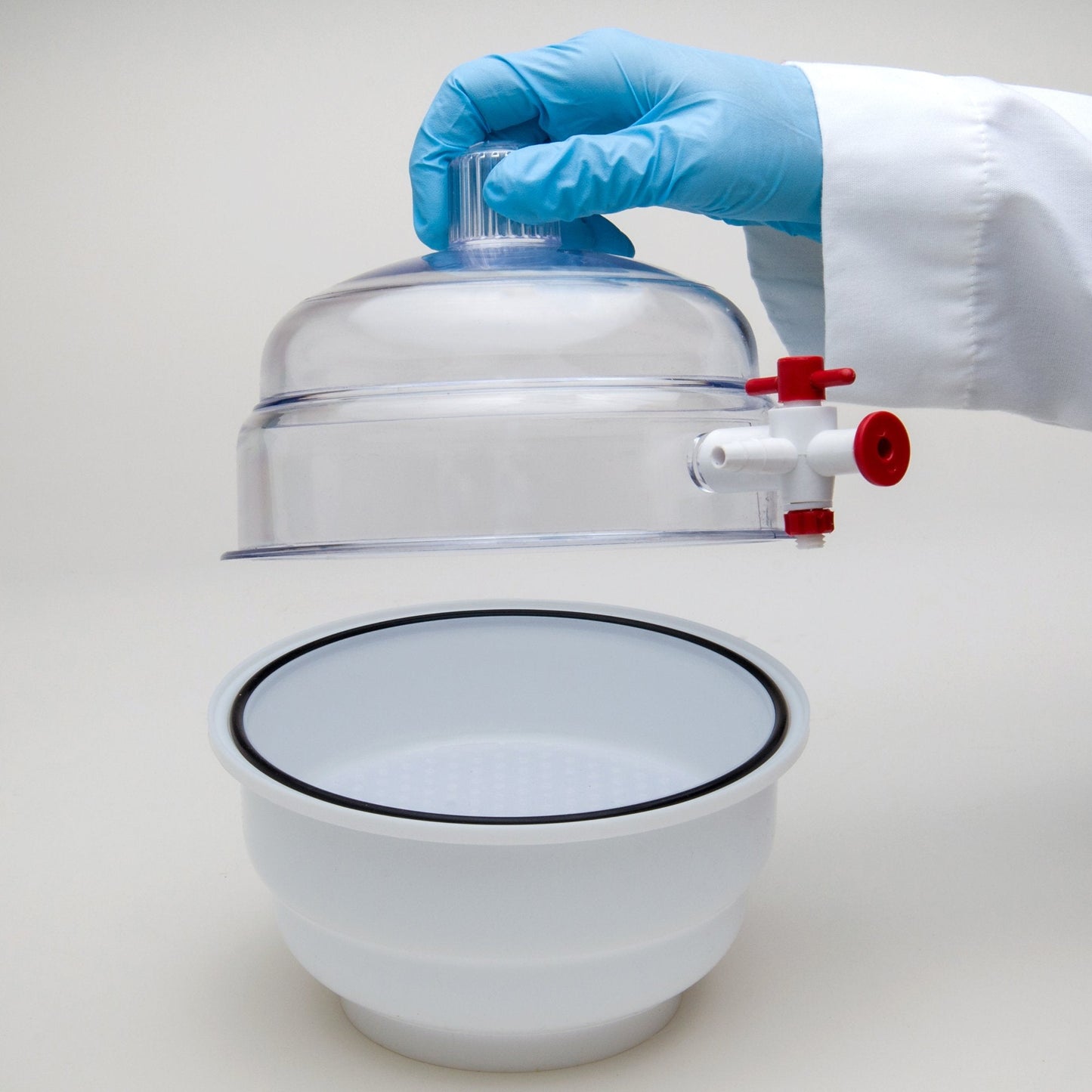 SP Bel-Art “Space Saver” Vacuum Desiccator, White Polypropylene Bottom with Flat Dome Top, Airtight Seal for Moisture Control, 0.20 cu. ft Vacuum Chamber for Laboratory Storage & Sample Protection Made in USA