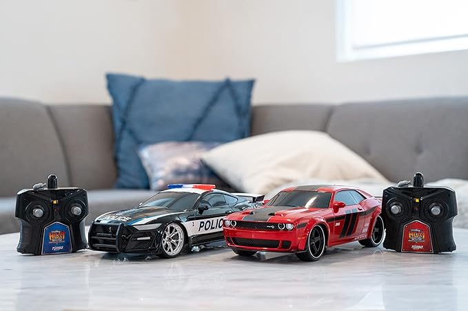 Jada Toys Hyperchargers 1:16 2020 Ford Mustang Shelby GT500 &amp 2019 Dodge Challenger SRT Remote Control Car Toys for Kids and Adults