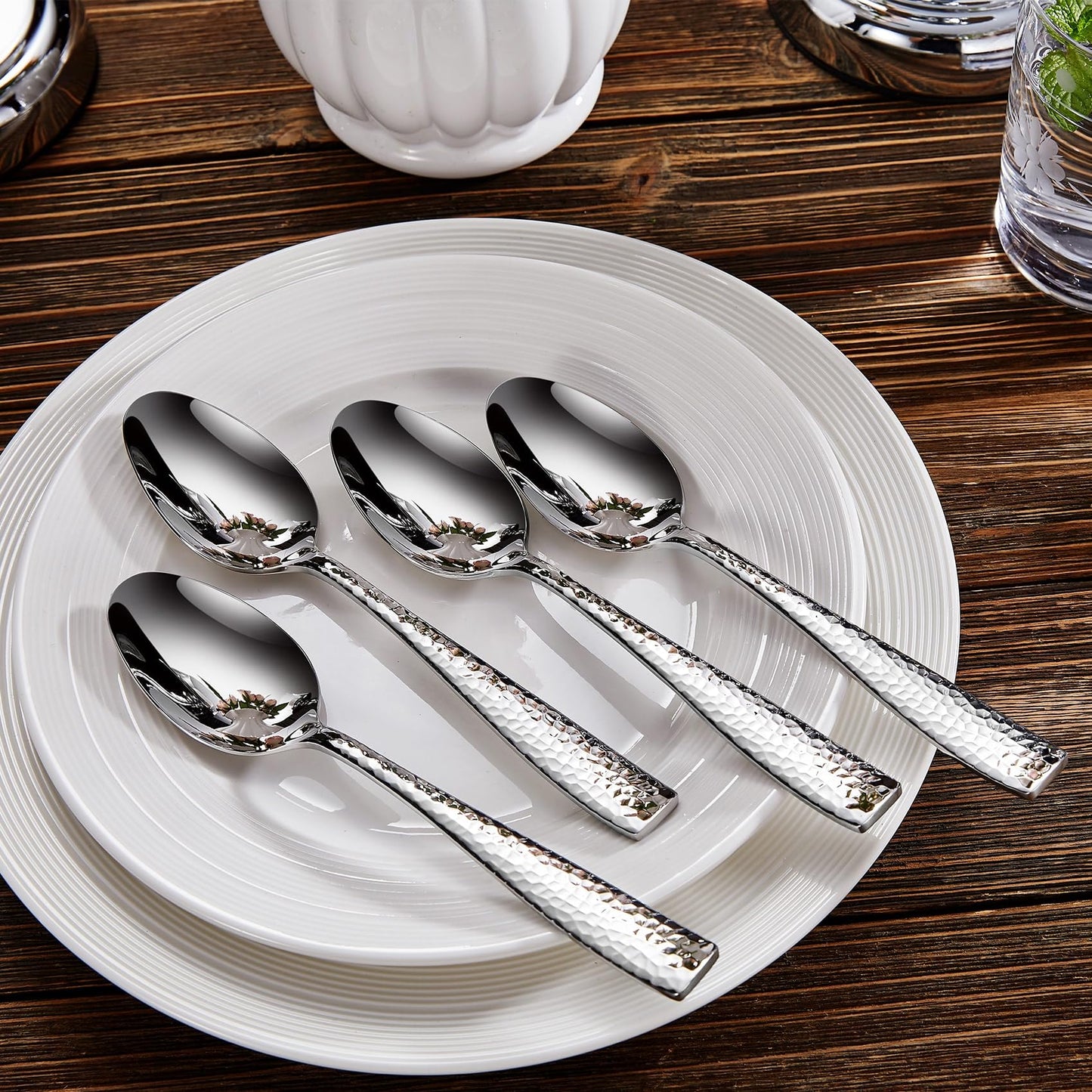 KEAWELL Premium 4-Piece Louis Hammered Spoons Set, 18/10 Stainless Steel, Set of 4, Fine Spoon Set with Squared Edge, Dishwasher Safe (7.6" Dinner Spoon)