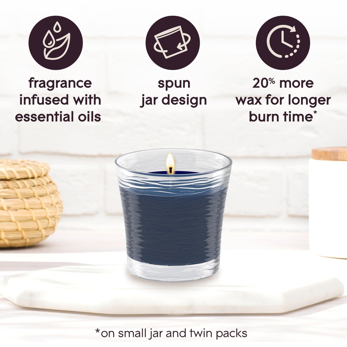 Glade 1-Wick Scented Candle Jar, Smooth Bourbon & Oak, Air Freshener Infused with Essential Oils, 4.08 Oz