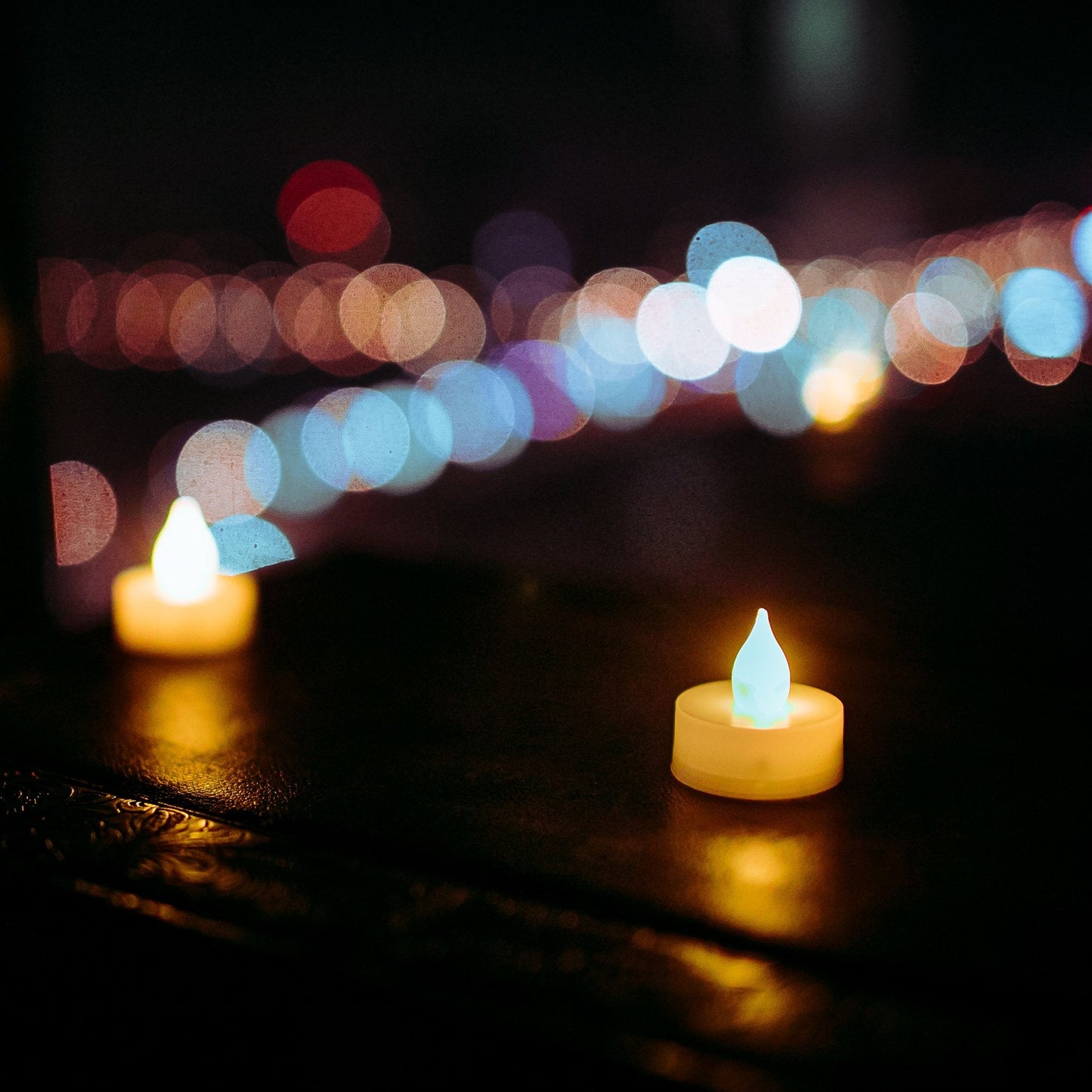 CANDLE CHOICE Battery Operated Flameless Tea Lights with Timer Realistic Flickering Electric LED Tealight Candles for Halloween Thanksgiving Christmas Wedding Party Decorations 6 PCS Batteries Incl.