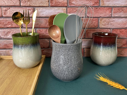 Rhobtyne Short Kitchen Utensil Holder for Kitchen Counter, Ceramic Small Utensil Crock & Vase & Holder for Cutlery Spatula Brush Silverware Cooking Utensil Holder (Retro Lavender Grass Green)
