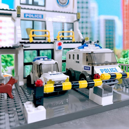 General Jim's Police Station and Jail Building Blocks Set - Multi-Level City Set with Police Vehicles Guard Lookout and Command Center - Compatible with Major Brick Building Brands