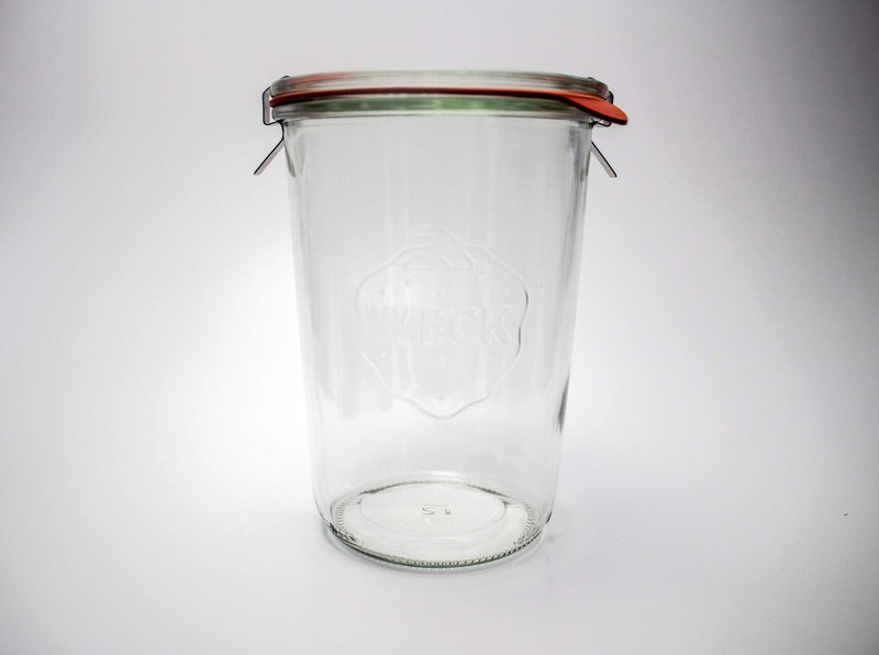 Weck Canning Jar 743-3/4 L Weck Mold Jars made of Transparent Glass - Eco-Friendly Canning Jar - Food Storage Containers with Lids Airtight – 1 Jar with Keep Fresh Cover