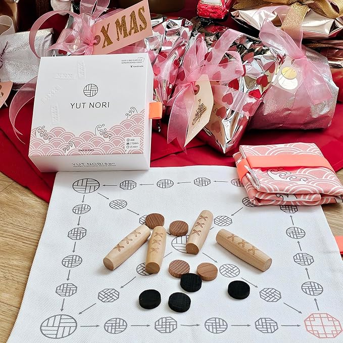 Giftable YUTNORI(Portable Board Game) Traditional Korean Party Game (with Unique Dice) Korean Folk Game YUNNORI 2~4Teams 15min Strategy &amp Luck Fast Pace Mini Board Game