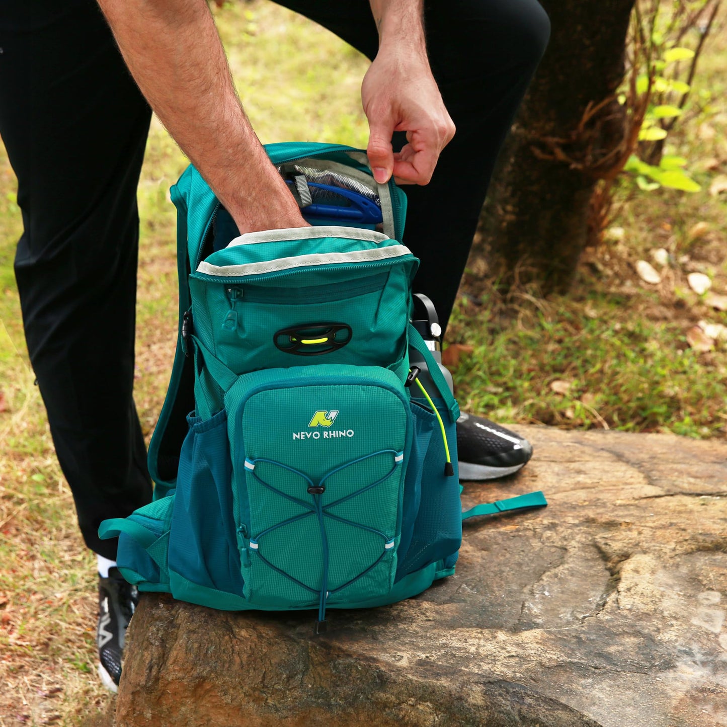 N NEVO RHINO Hydration Backpack, 18L Multipurpose Hiking Backpack with 3L Water Bladder, Water Backpack Insulated Hydration Pack Ideal for Hiking and Cycling