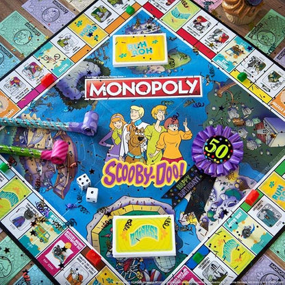 USAOPOLY Monopoly Scooby-Doo! Board Game | Official Merchandise Based on the Popular Cartoon | Classic Monopoly Game Featuring Characters