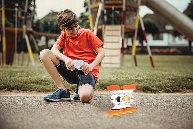 LEXiBOOK- Crosslander Luminous Terrain Car Wrist Remote Rechargeable Electronic Action Kit White/Orange Color