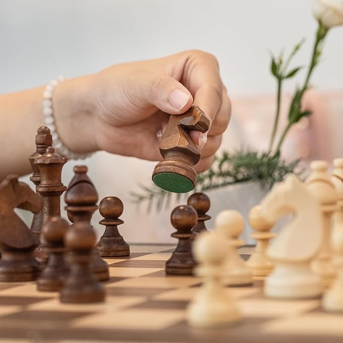 A&ampA 15 Magnetic Wooden Chess Set/Folding Board / 3 King Height German Knight Staunton Chess Pieces/Mahogany &amp Maple Inlaid /2 Extra Queen