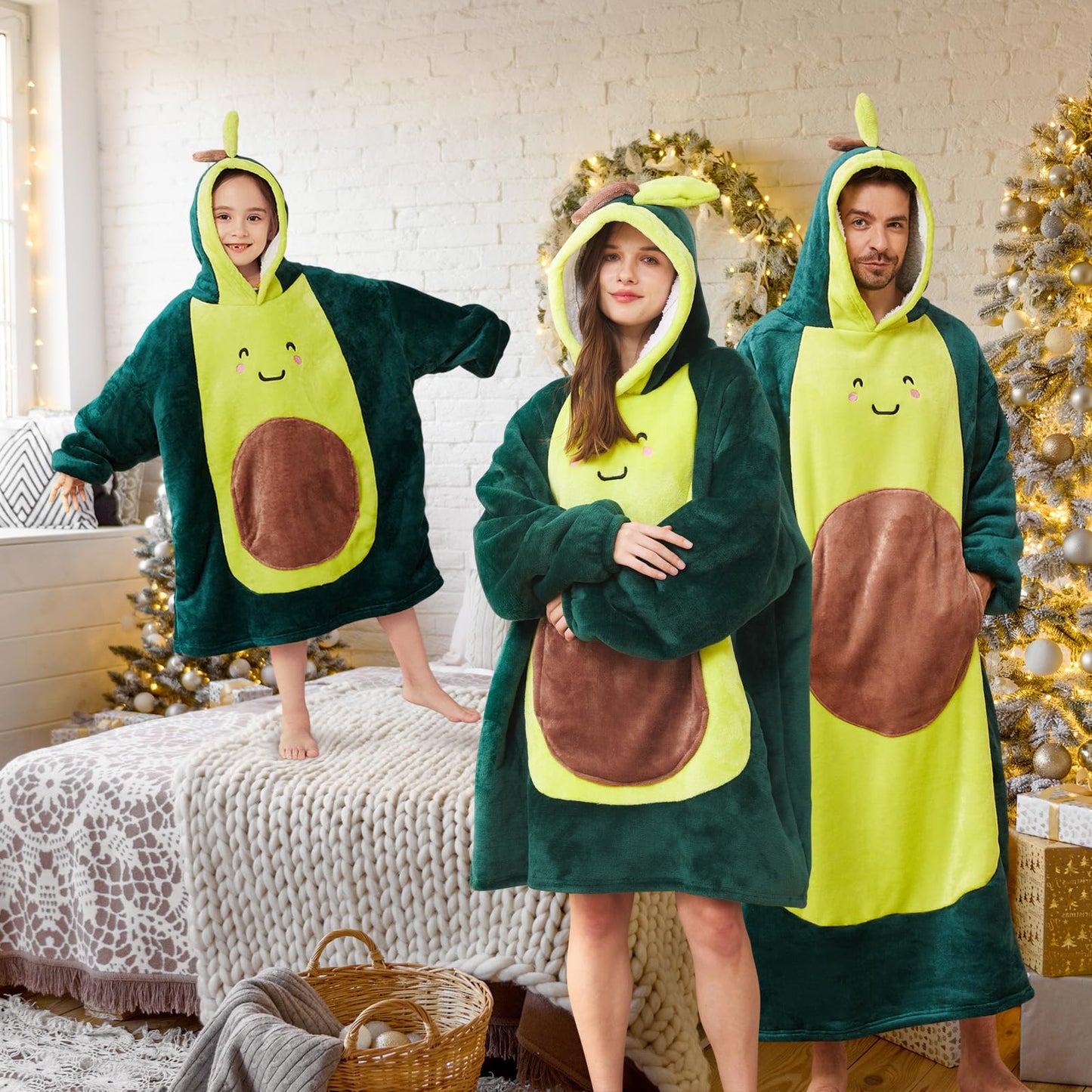 BRAFFWNE Avocado Blanket Hooded, Oversized Wearable Blanket Hoodie, Coverage with Easy Movement, Warm and Cozy Flannel Blanket, Gift for Kid, Teens, Men and Women
