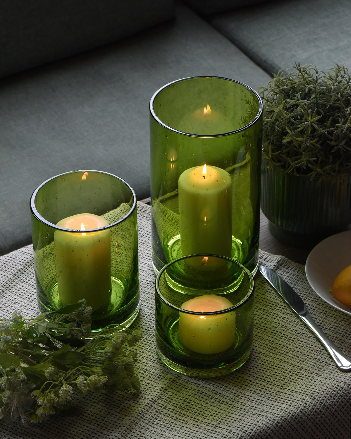 ARIAMOTION Hurricane Candle Holders Set of 3, Spring Green Glass with Seeded Bubbles, Pillar Candle Holders, Cylinder Vase Centerpieces 10" 7" 4" Height