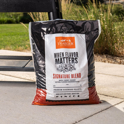Traeger Grills Signature Blend 100% All-Natural Wood Pellets for Smokers and Pellet Grills, BBQ, Bake, Roast, 18 lb. Bag