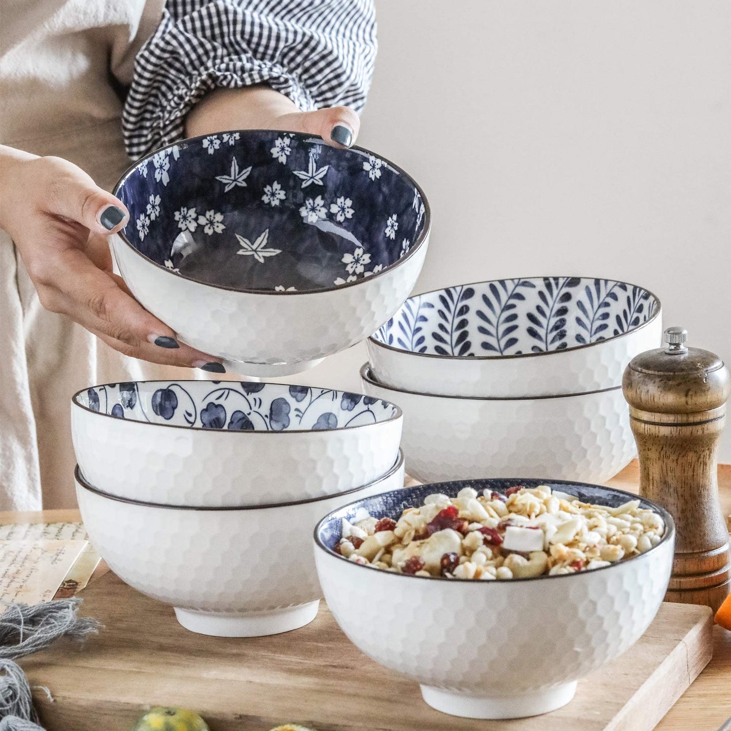 Swuut Japanese Style Ceramic Cereal Bowls,24 Ounces Salad,Soup Ramen Pho Salad Bowl Set of 6,Blue and White Microwave Safe (6 inch)