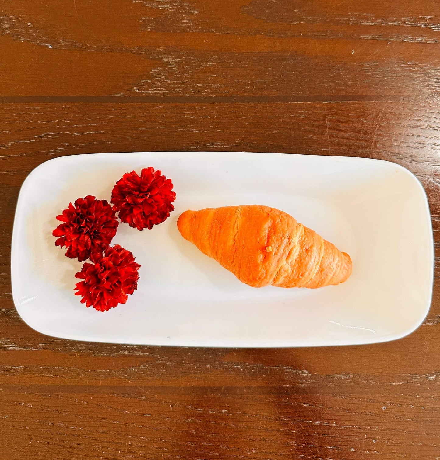 Croissant Shaped Candle | Decorative Handmade Natural Soy Wax | Unique Realistic Food | Best Gift for Women| Aromatherapy at Home| Romantic Cozy Fragrance Home Decor Candle