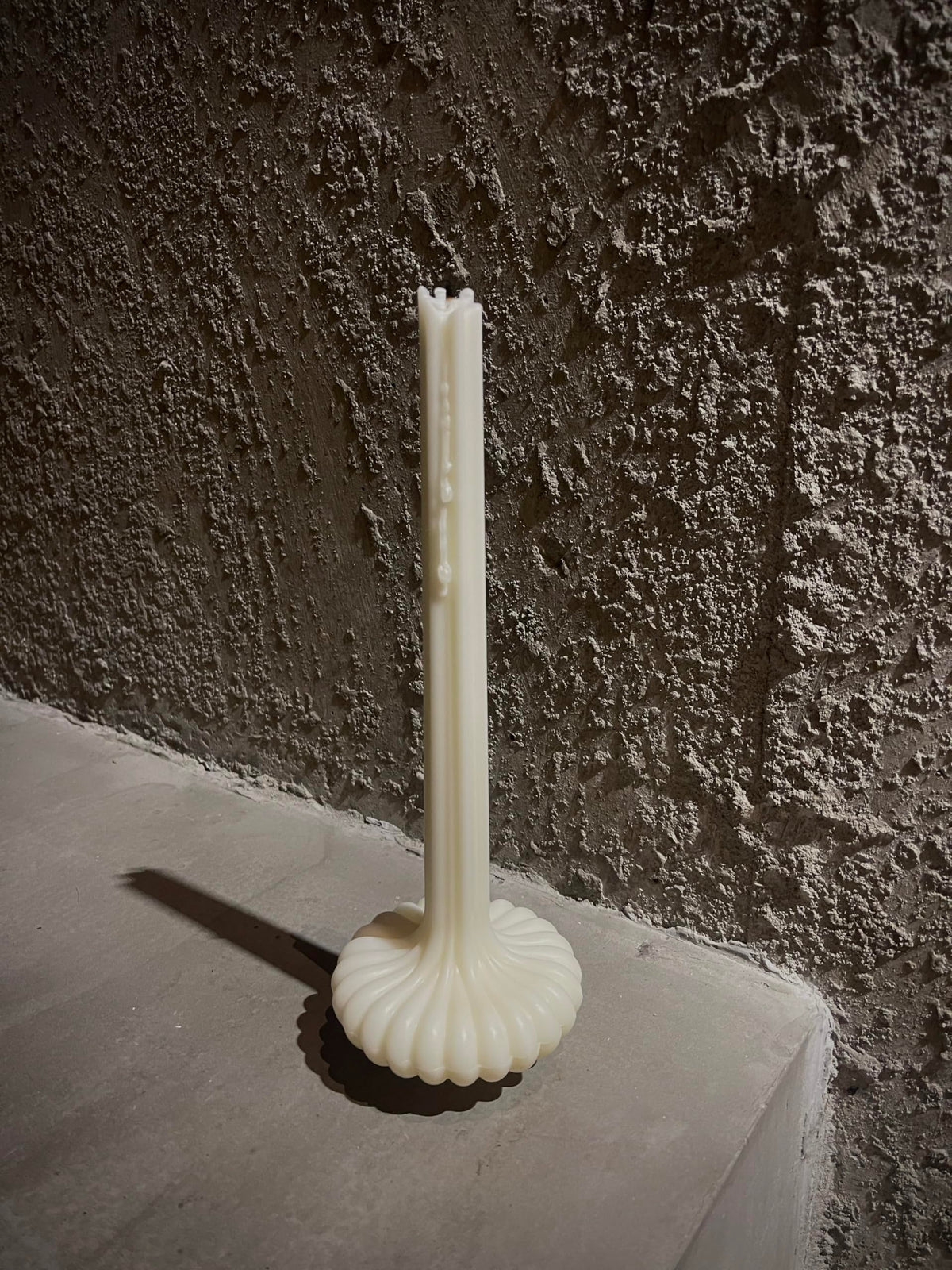 Hyznengu Pumpkin Base Candle - Tall Handmade Scented Soy Wax Pillar Vase Candle with Elegant Aesthetic， Housewarming Gift, Shelf & Coffee Table Centerpiece, White (Large)