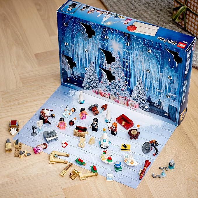 LEGO Harry Potter 2020 Advent Calendar 75981 Collectible Toys from The Hogwarts Yule Ball Harry Potter and The Goblet of Fire and More Great Christmas or Birthday Calendar Gift (335 Pieces)