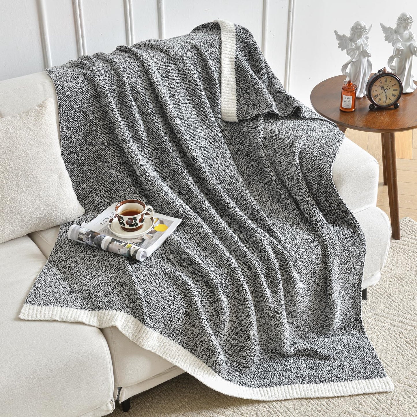 Chunky Knit Boucle Throw Blanket, Soft Washable Coastal Blanket for Bed Couch, Lightweight Cozy Oversized Feather Knit Blanket Indoor Outdoor for Sofa (Black, Twin 60"x80")