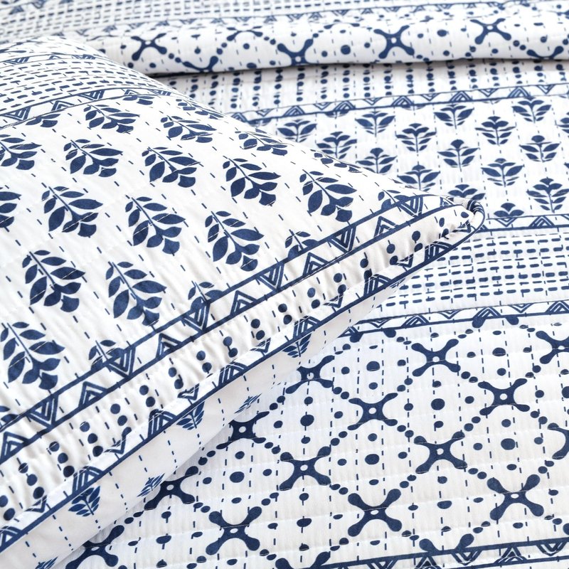 Lush Decor Monique Stripe Reversible Quilt Queen Size 3 Piece Set Full/Queen Navy & White - Striped Bedding Set Queen Quilt - Blue Quilts - Coastal Decor