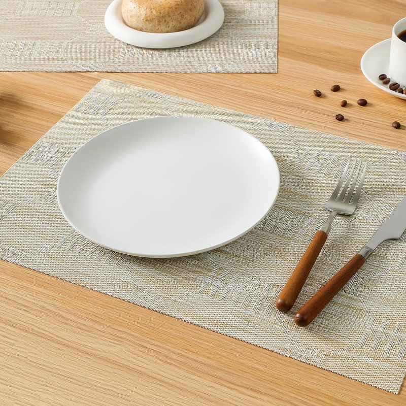 Leetaltree Wheat Placemats Set of 6 - Heat Resistant Non-Slip Place mats for Dining Table, Washable Durable PVC Vinyl Woven Table Mats（Wheat, 6）