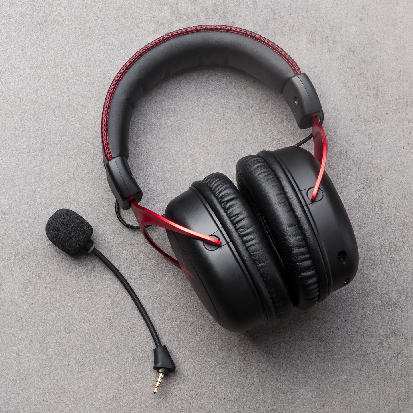 HyperX Cloud II Wireless - Gaming Headset for PC, PS5, PS4, Long Lasting Battery Up to 30 Hours, DTS Headphone:X Spatial Audio, Memory Foam, Detachable Noise Cancelling Microphone with Mic Monitoring