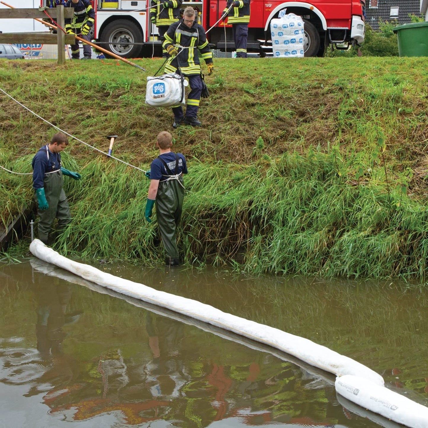 PIG Oil Boom - Oil-Only Absorbent Boom - 4 Pack - 5" x 10' Boom - Absorbs up to 6 gallons per Boom - BOM405